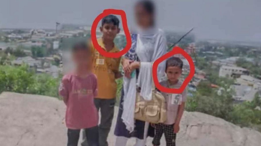 Badaun Double Murder: बदायूं हत्याकांड़ में बड़ा खुलासा, साजिद के हाथों से छूटकर बचे बच्चे ने सुनाई आंखों देखी Badaun Double Murder: बदायूं हत्याकांड़ में बड़ा खुलासा, साजिद के हाथों से छूटकर बचे बच्चे ने सुनाई आंखों देखी