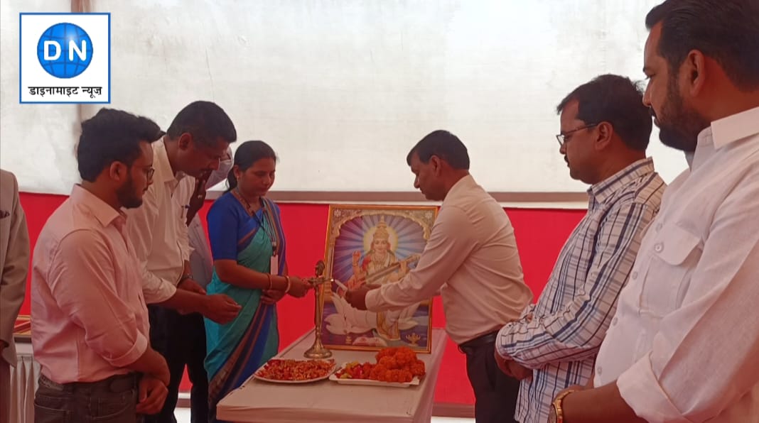 अमितेश की “कलर मी रेड” पुस्तक का विमोचन, “गार्जियन की गतिविधियों से कैसे संवरेगा बच्चों का फ्यूर्चर” का दिया संदेश