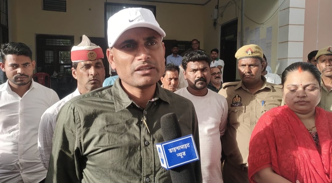 कर्मचारियों के हठ पर झुकीं चेयरमैन, एसडीएम-ईओ, अध्यक्ष के बीच चली घंटो वार्ता रंग लाई, जानिए क्या निकला समाधान