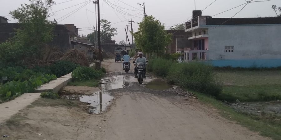 सिसवा में अनोखा वार्ड, वर्षों से नागरिक झेल रहे बड़ी परेशानियां, अधिकारी व जनप्रतिनिधि भी नहीं कर रहे कोई सुनवाई