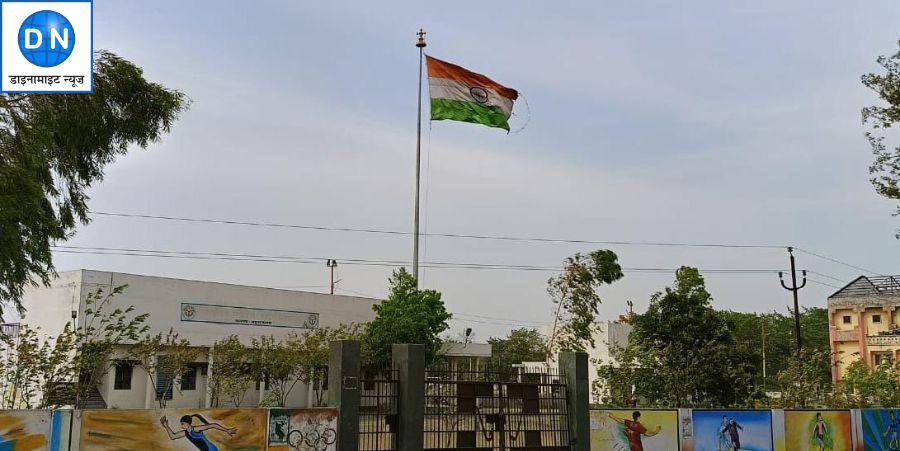 जिस तिरंगे से बढ़ती है देश की शान, उसकी ऐसी हालत देख दंग रह जाएंगे आप