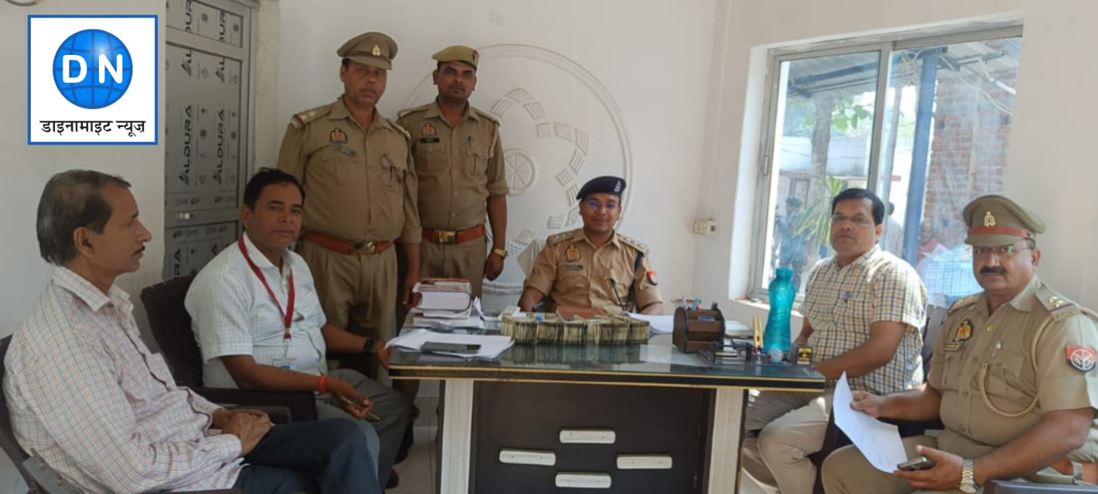 बड़ी खबर: लोकसभा चुनाव से पहले फरेंदा में चेकिंग के दौरान लाखों रुपए बरामद, जांच में जुटी पुलिस