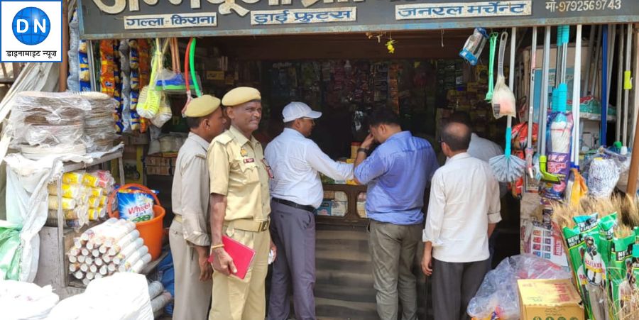 परतावल बाजार में अचानक पहुंचे एसडीएम, बंद होने लगी दुकानें, सैंपल लेकर जांच के लिए भेजा, जानें पूरा मामला