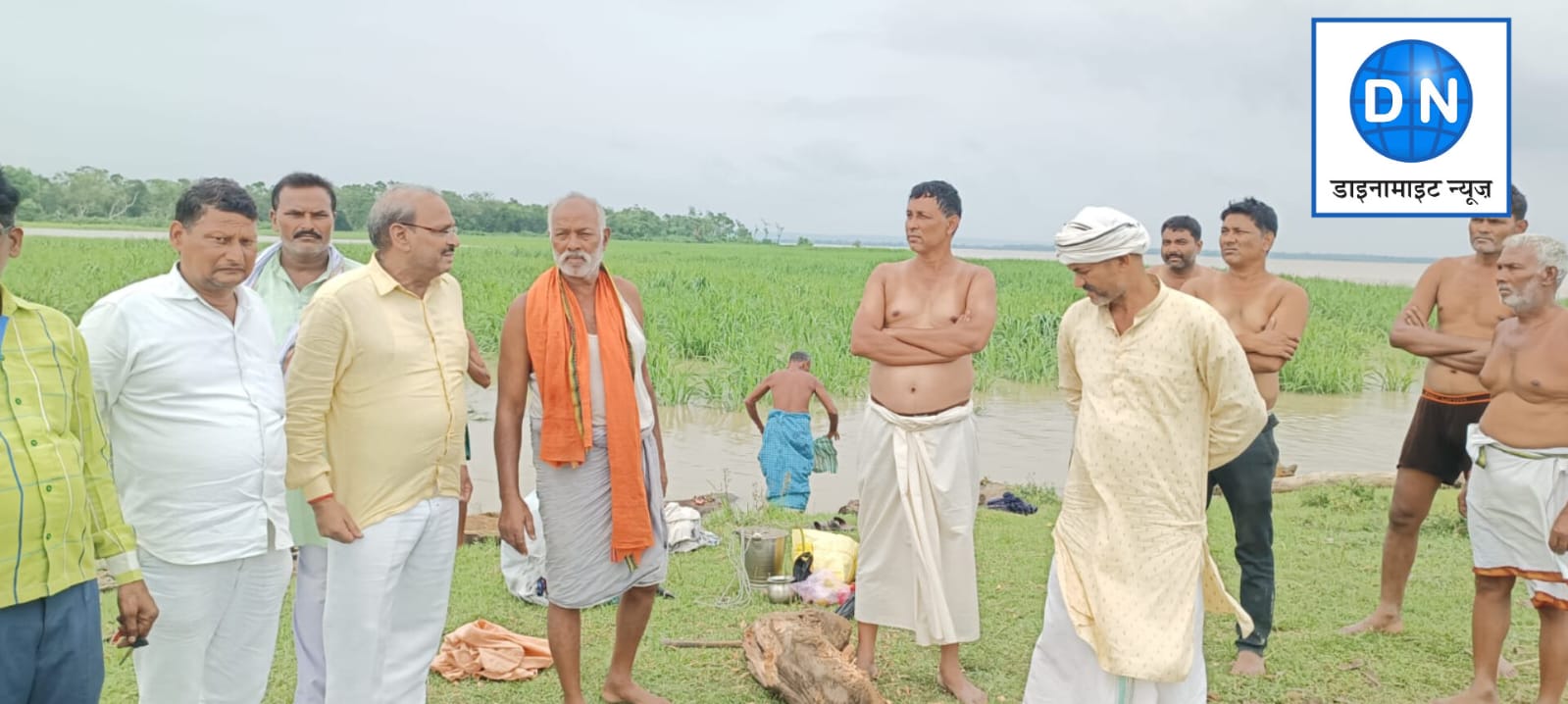 समाजवादी पार्टी के जिला सचिव रामआसरे कुशवाहा का हार्टअटैक से निधन, पूर्व मंत्री सुशील टिबड़ेवाल सहित सैकड़ों लोग पहुंचे अंतिम संस्कार में
