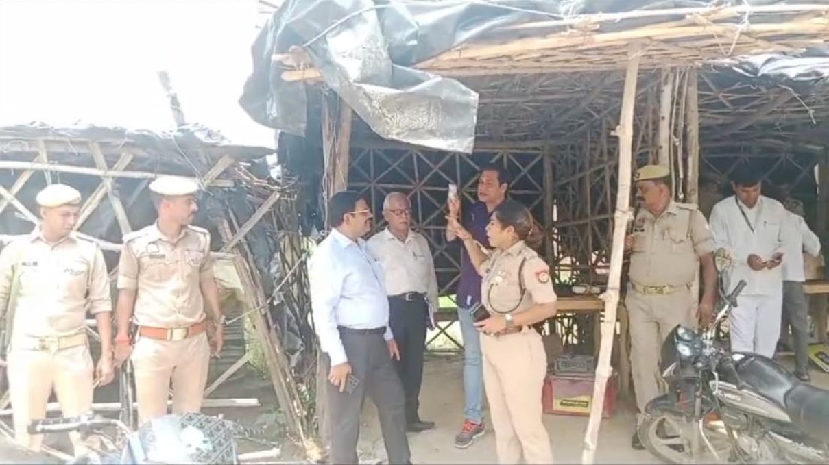 औरेया: आरटीओ ऑफिस के बाहर जिलाधिकारी व कप्तान ने की छापेमारी, 5 लोग गिरफ्तार व 9 बाइकें बरामद