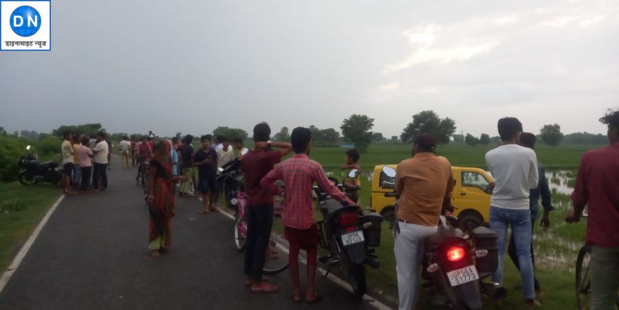 महराजगंजः घुघली के रामपुर बलडीहा में तेज रफ़्तार स्कूली वैन दुर्घटनाग्रस्त, दो बाइक सवार गंभीर रूप से घायल, जानें पूरा मामला
