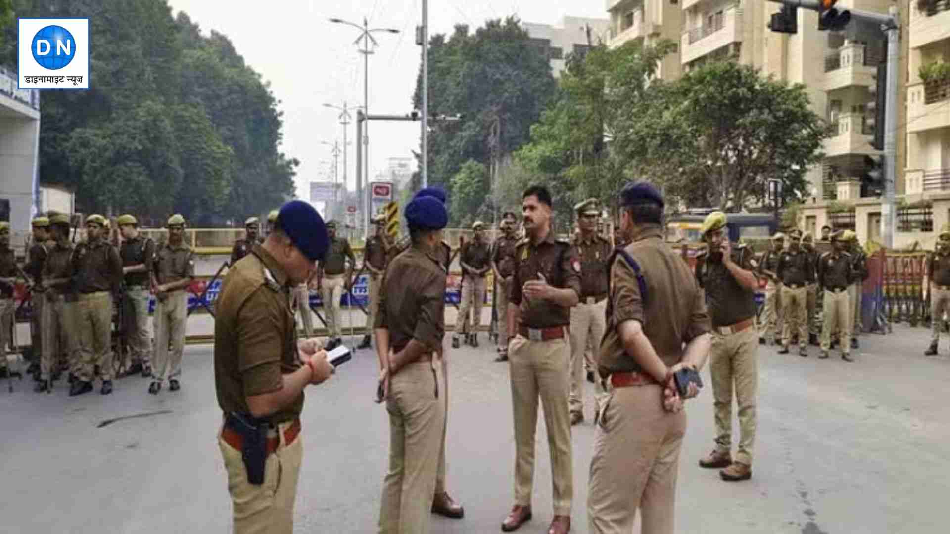 Prayagaraj: यूपीपीएससी के बाहर छात्रों का भारी प्रदर्शन, पुलिस फोर्स तैनात