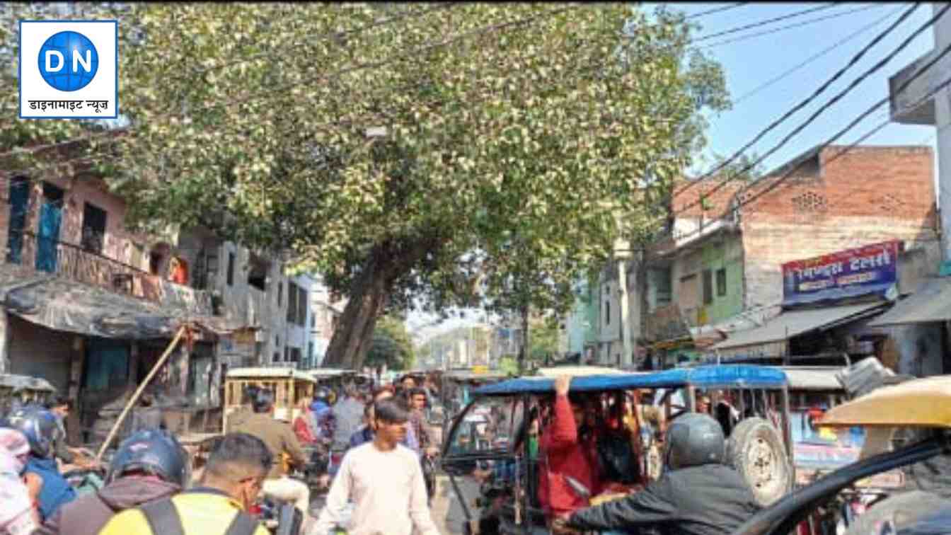 फतेहपुर में ई-रिक्शों की भरमार, राहगीरों का चलना हुआ दुश्वार, लग रहा जाम