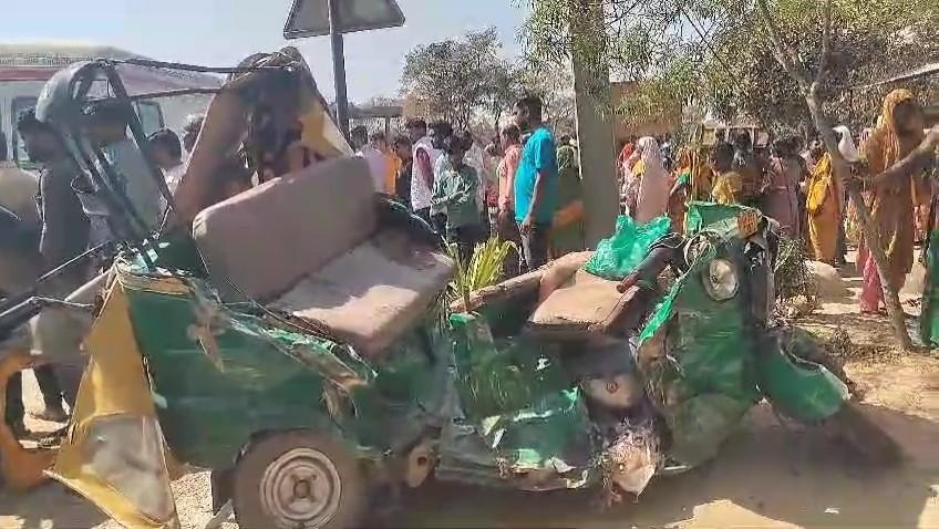 Rabareli Road Accident: रायबरेली में बड़ा सड़क हादसा, 4 लोगों की मौत कई घायल, देखिये कैसे हुआ हादसा