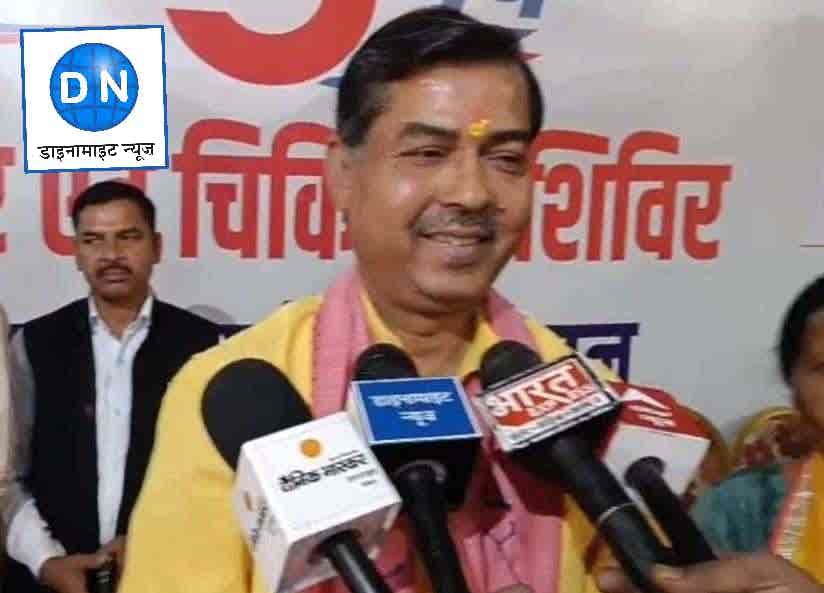 हरिद्वार कोर्ट परिसर में मस्जिद हटाने की मांग तेज, संतों और नेताओं की तीखी प्रतिक्रिया हरिद्वार कोर्ट परिसर में मस्जिद हटाने की मांग तेज, संतों और नेताओं की तीखी प्रतिक्रिया