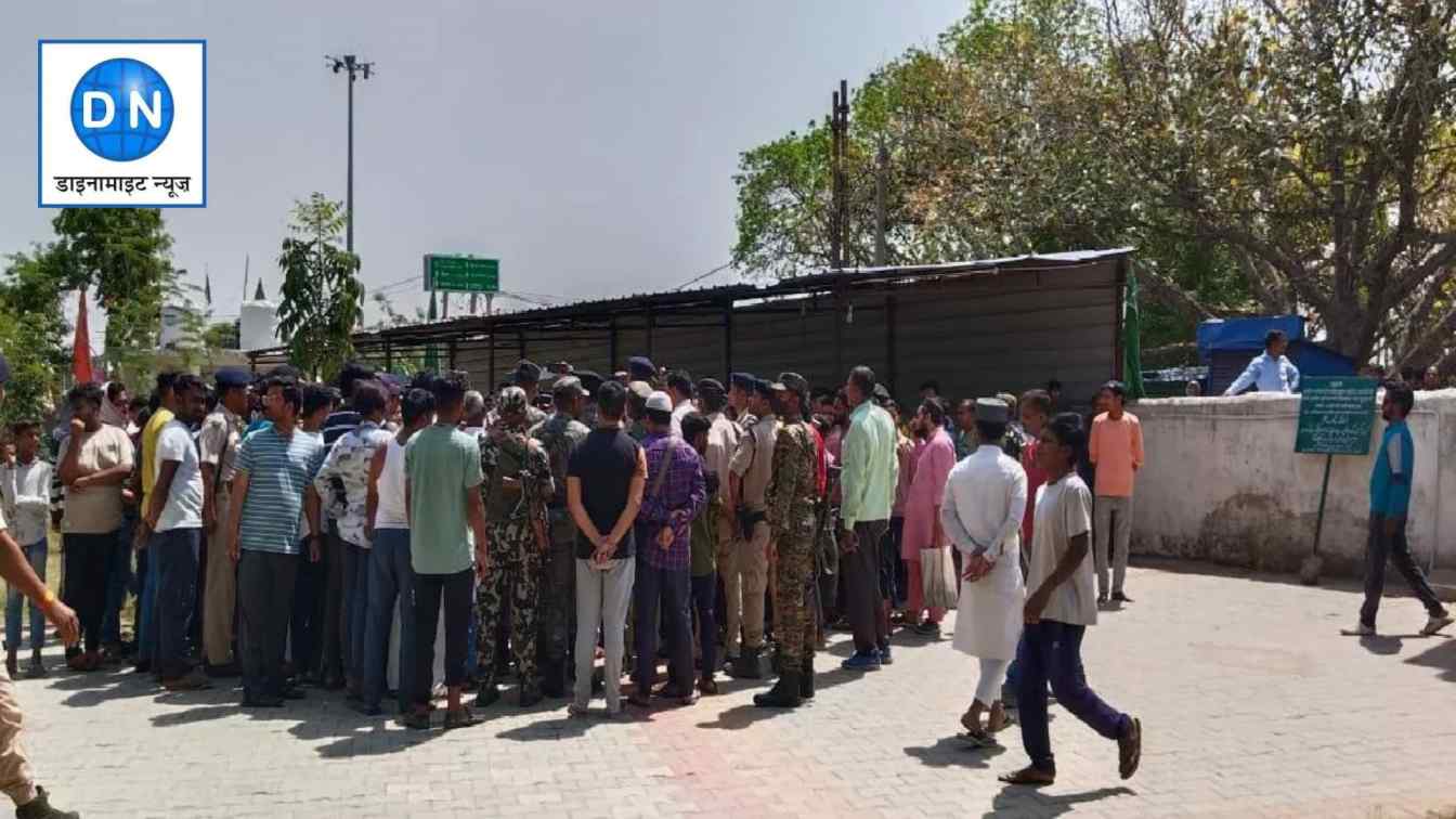 Bihar News: औरंगाबाद में कब्रिस्तान में लगी आग, भारी पुलिस बल तैनात