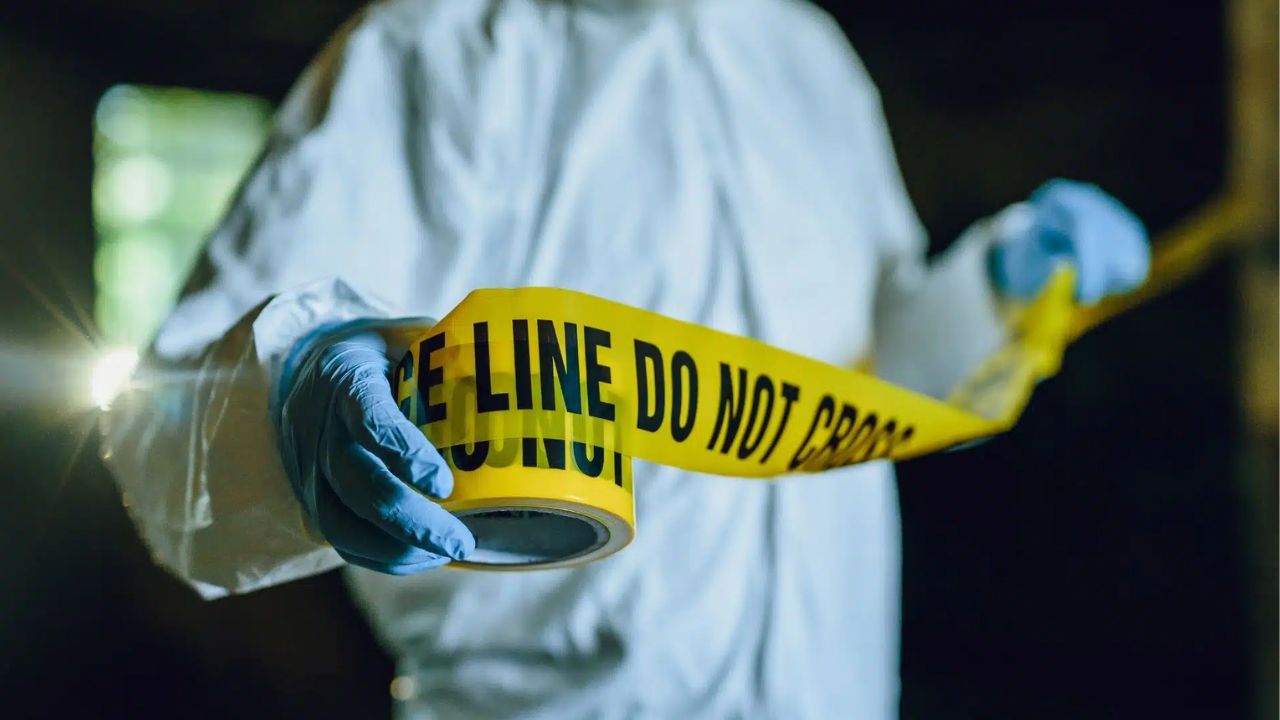 Delhi Double Murder: मॉडल टाउन में डबल मर्डर से सनसनी, माचिस ना देने पर उतारा मौत के घाट Delhi Double Murder: मॉडल टाउन में डबल मर्डर से सनसनी, माचिस ना देने पर उतारा मौत के घाट