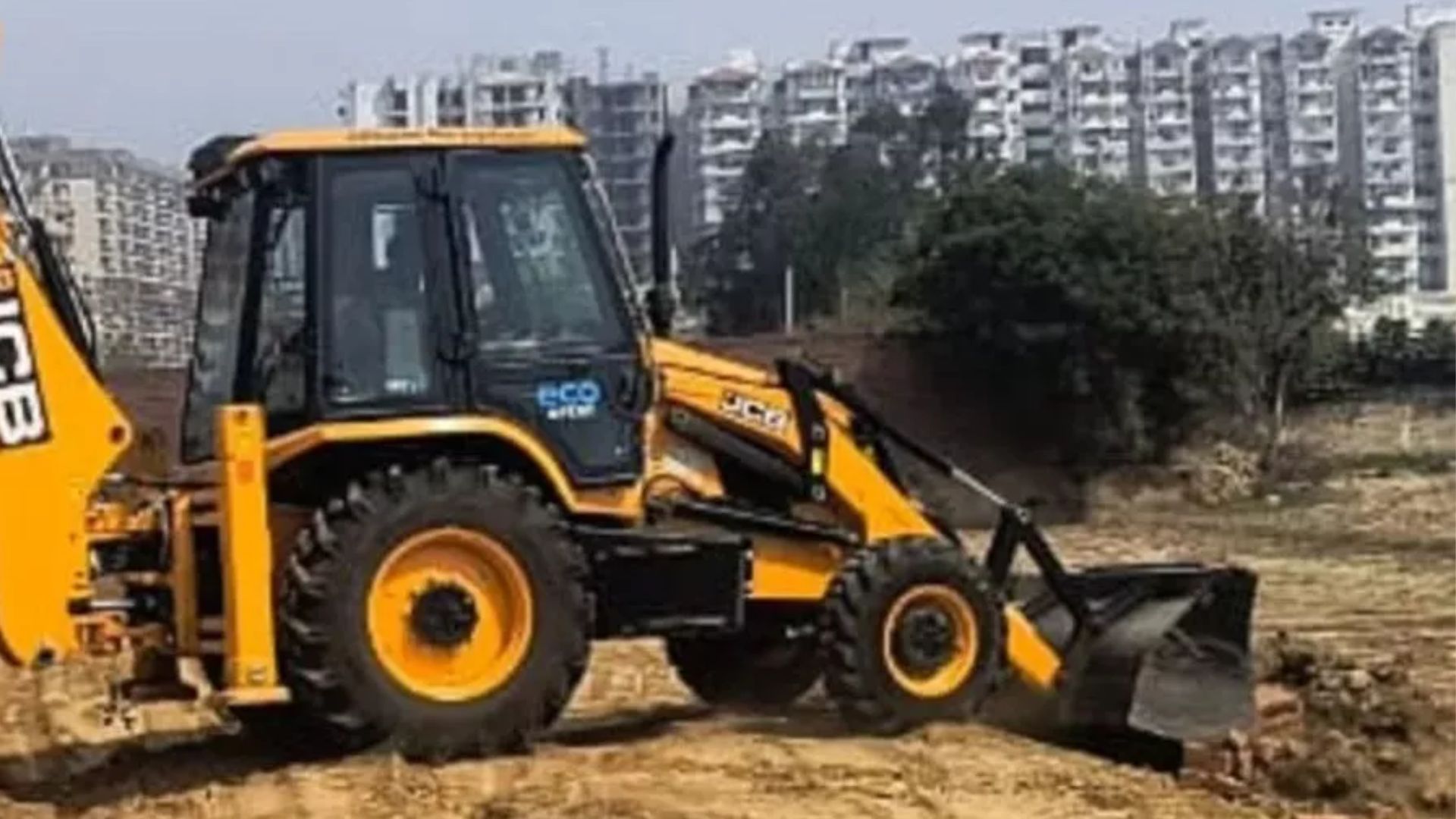 नोएडा प्राधिकरण का अवैध कॉलोनियों के खिलाफ एक्शन, खाली करवाई 115 करोड़ रुपये की जमीन