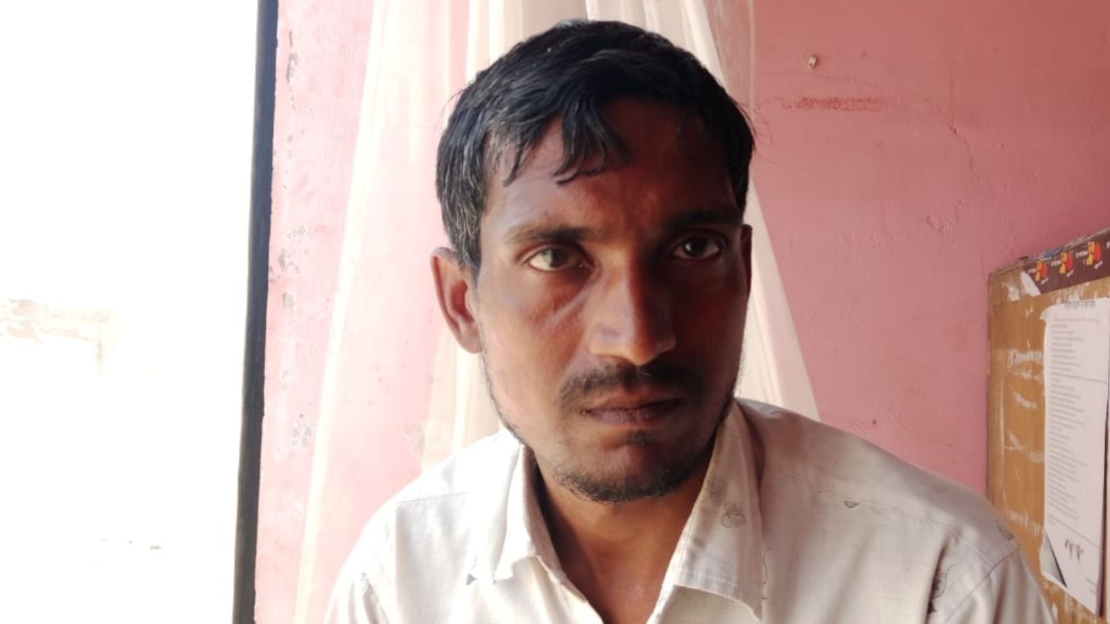 फतेहपुर: पत्नी के प्रेमी संग आपत्तिजनक हालत में पकड़ा, जान से मारने की धमकी