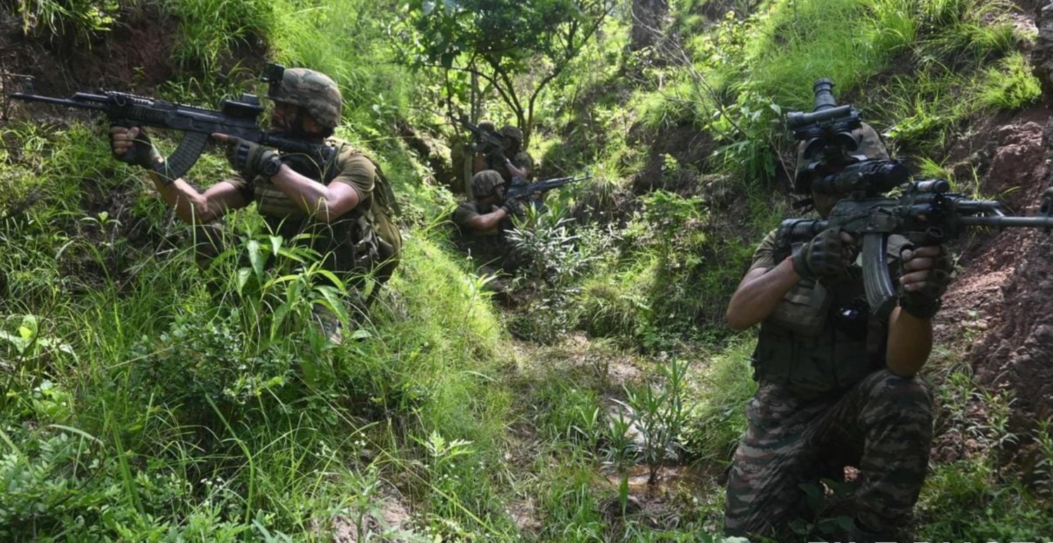 Pahalgam Terror Attack के बाद आतंकियों के साथ Encounter, उधमपुर में 1 जवान शहीद, जानिये पूरा अपडेट