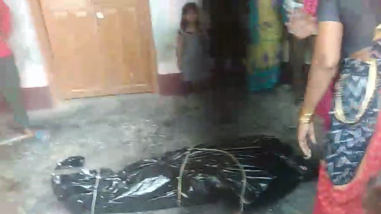 Ballia News: युवक ने ससुराल में पत्नी की चाकू से गला रेतकर की हत्या, मामला जानकर आपके भी उड़ जाएंगे होश