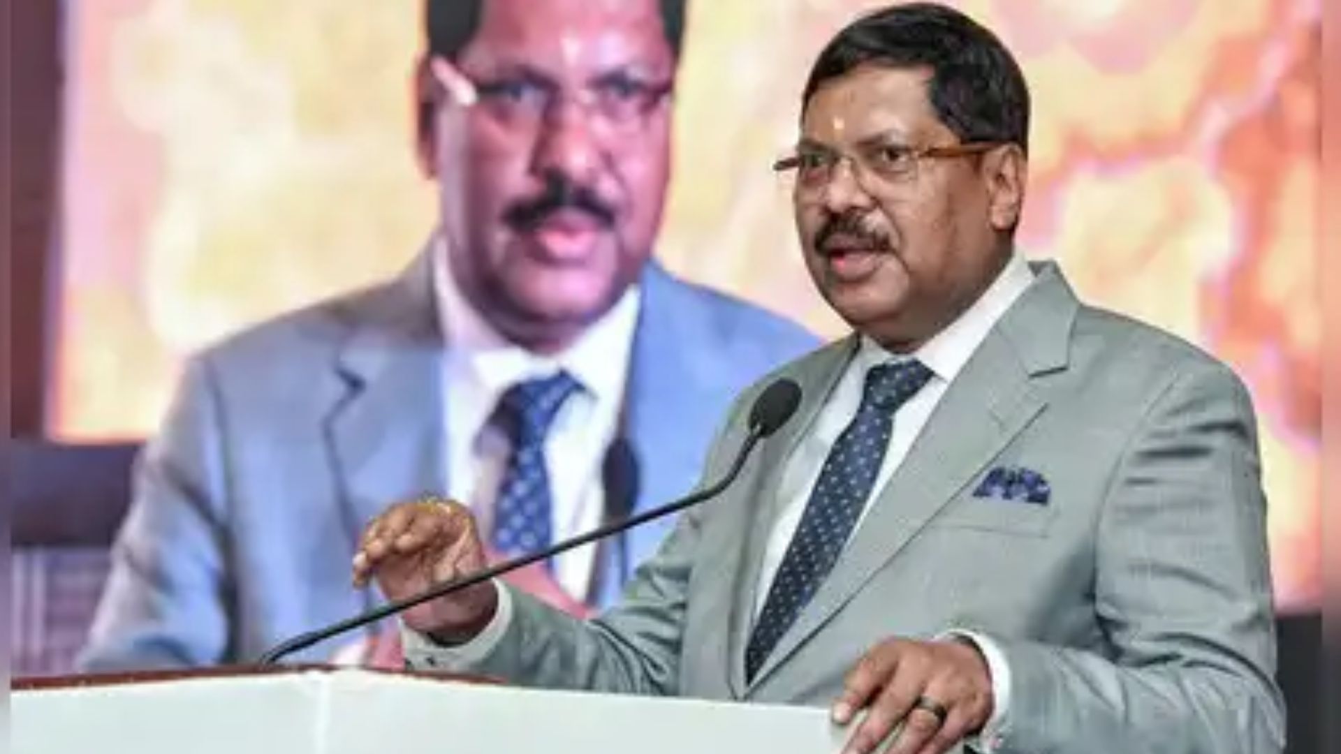 The MTA Speaks: सीजेआई के दौरे पर अफसरों का प्रोटोकाल तोड़ना किसका अनादर है? पढ़िये पूरा विश्लेषण