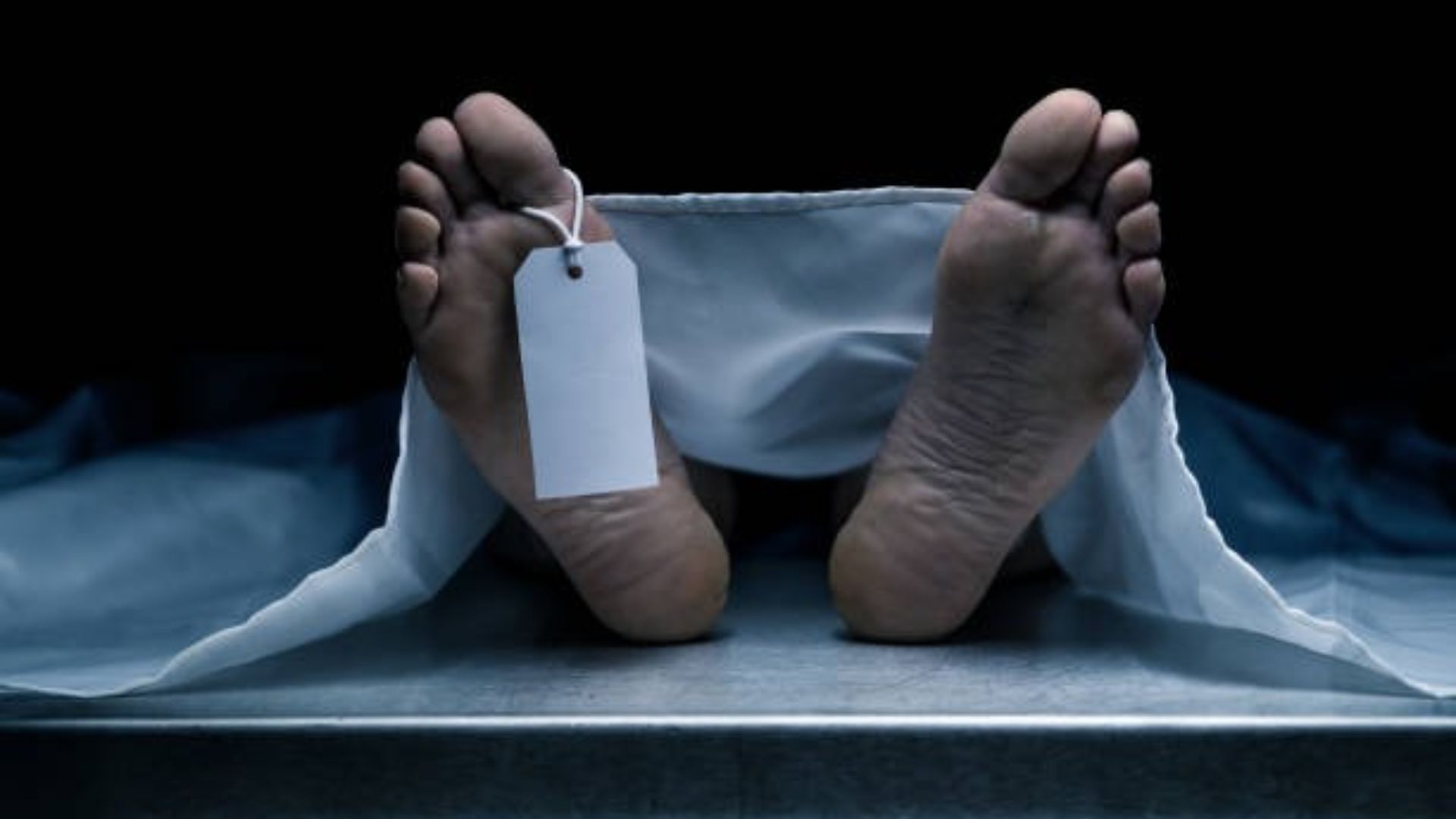 Maharajganj News: ससुराल आए युवक का पेड़ से लटकता मिला शव, इलाके में मचा हड़कंप