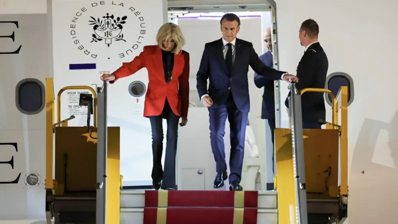 फ्रांस के राष्ट्रपति और उनकी पत्नी के बीच तकरार? थप्पड़ कांड का वीडियो मचा रहा बवाल!