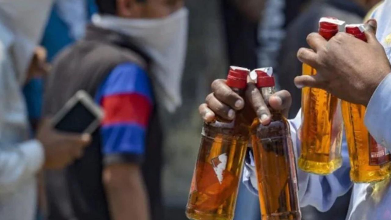 Bihar illegal liquor News: बिहार में शराब का खेल! यूपी बॉर्डर से हो रही सप्लाई, 10 KM दायरे में बढ़ेगी सख्ती