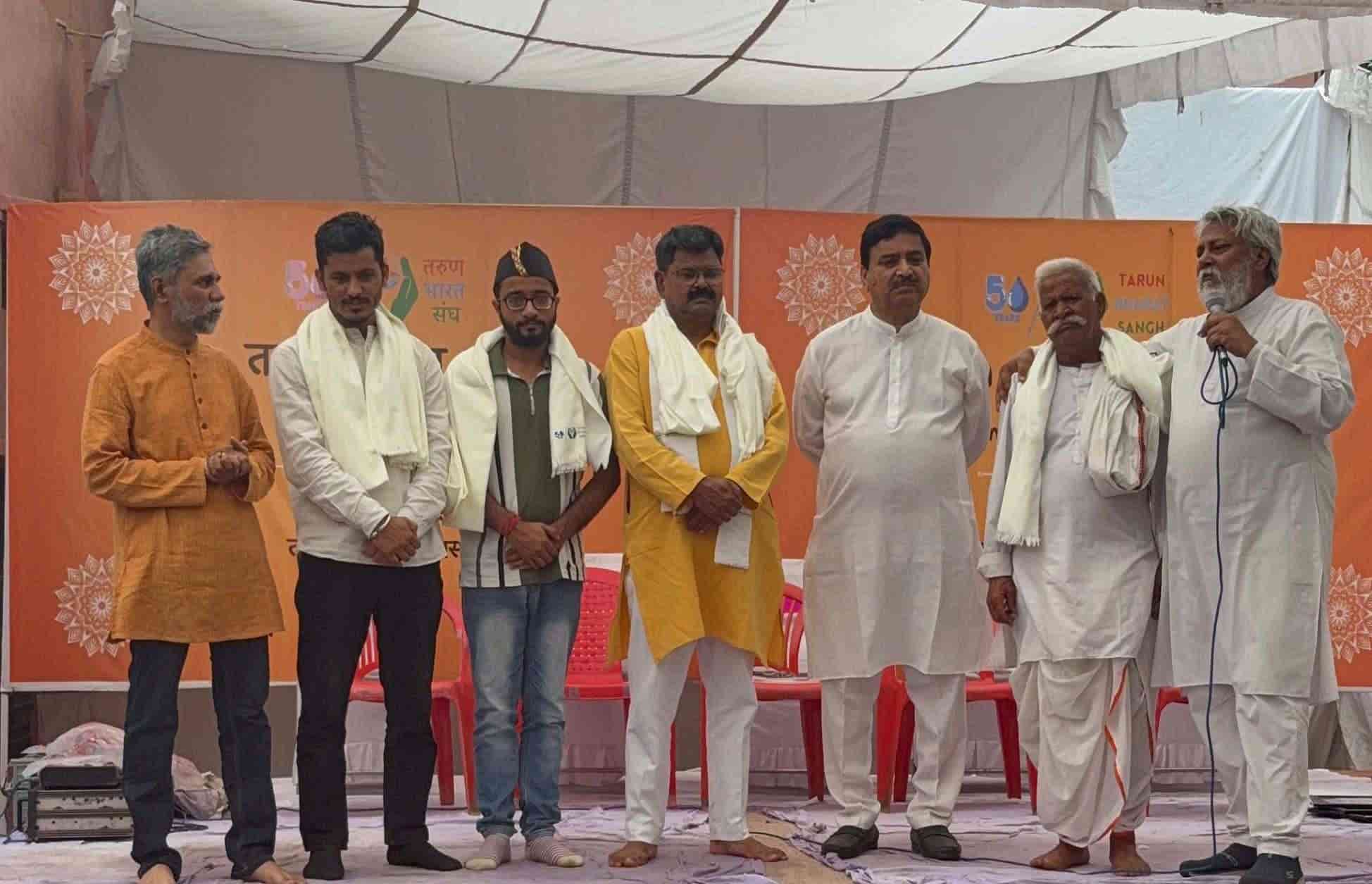 तरुण आश्रम में उत्तराखंड के तीन नायकों का सम्मान, हल्दूचौड़ के पीयूष जोशी भी हुए गौरवान्वित तरुण आश्रम में उत्तराखंड के तीन नायकों का सम्मान, हल्दूचौड़ के पीयूष जोशी भी हुए गौरवान्वित
