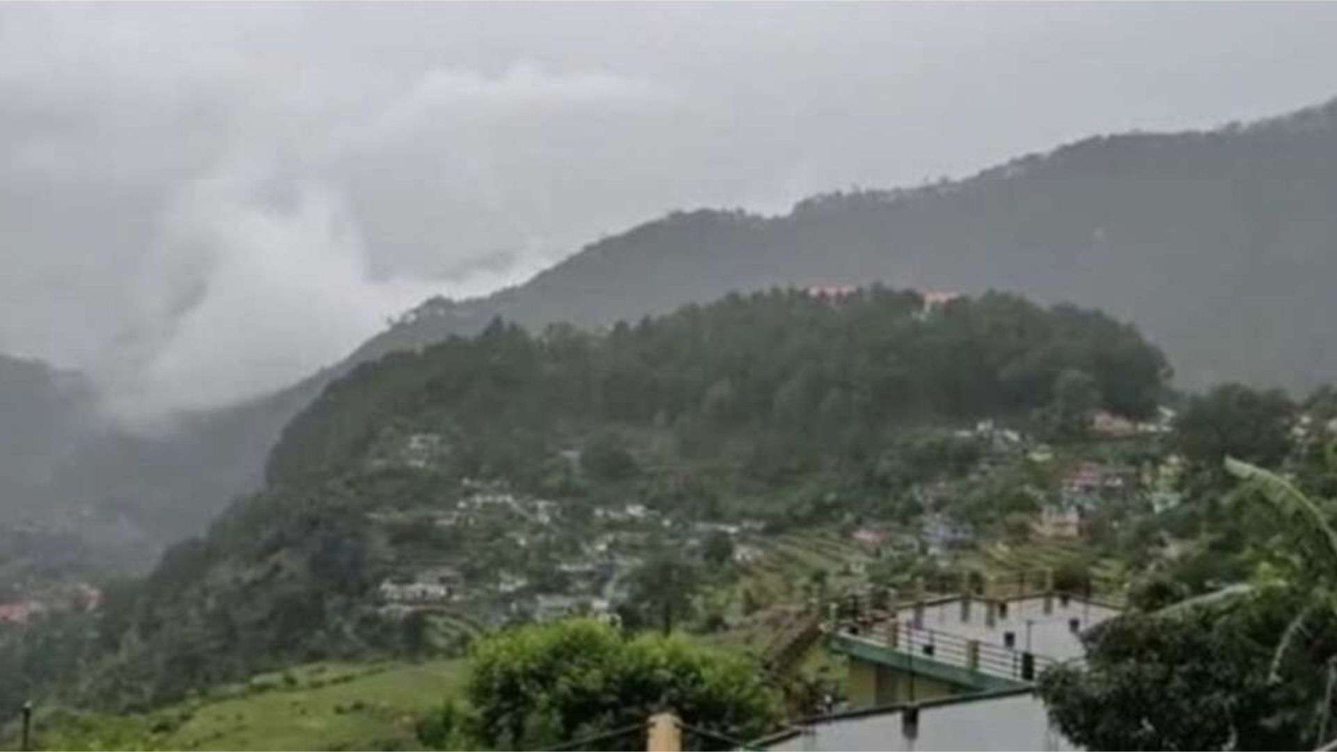Uttarakhand Weather Update: उत्तराखंड में इस तिथि को आयेगा मानसून, जानिए सभी जिलों के मौसम का हाल Uttarakhand Weather Update: उत्तराखंड में इस तिथि को आयेगा मानसून, जानिए सभी जिलों के मौसम का हाल