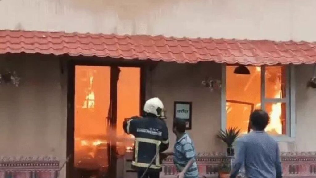 Massive fire on the set of 'Anupama' in Film City, set burnt to ashes