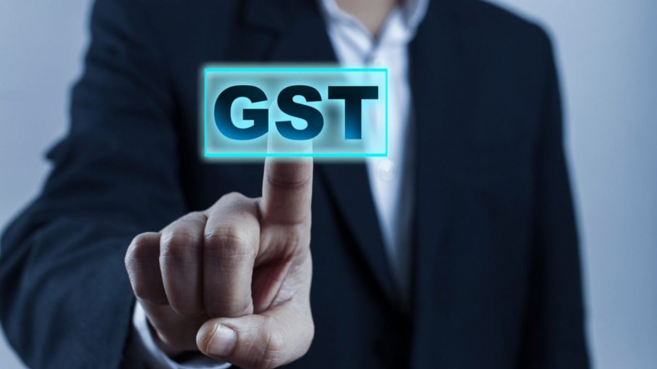 GST Payment: न नोटिस, न सुनवाई… फिर क्यों की गई इतनी बड़ी कार्रवाई? जानिए क्या है पूरा मामला GST Payment: न नोटिस, न सुनवाई… फिर क्यों की गई इतनी बड़ी कार्रवाई? जानिए क्या है पूरा मामला
