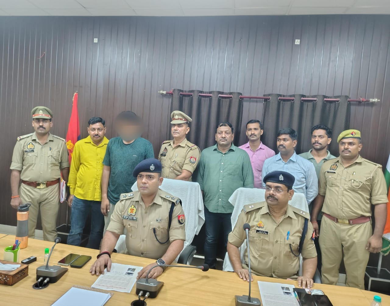 Accident in Fatehpur: शराब, शक और शातिर वार! जानिए फतेहपुर में सीसीटीवी कैसे बना मौत की कारण Accident in Fatehpur: शराब, शक और शातिर वार! जानिए फतेहपुर में सीसीटीवी कैसे बना मौत की कारण
