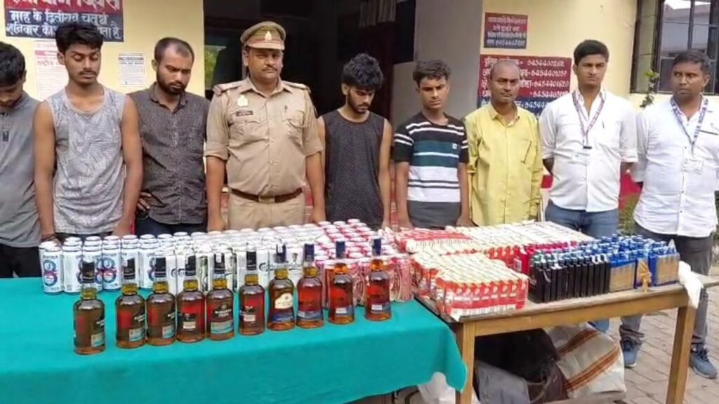 Liquor smuggling racket busted in Chandauli