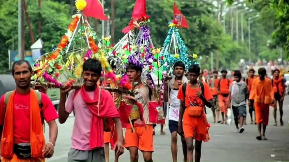 Muzaffarnagar News: पंडित जी ढाबा’ या कुछ और? मुस्लिम मालिक की पहचान से मचा कोहराम, हिंदू संगठन ने घेरा होटल