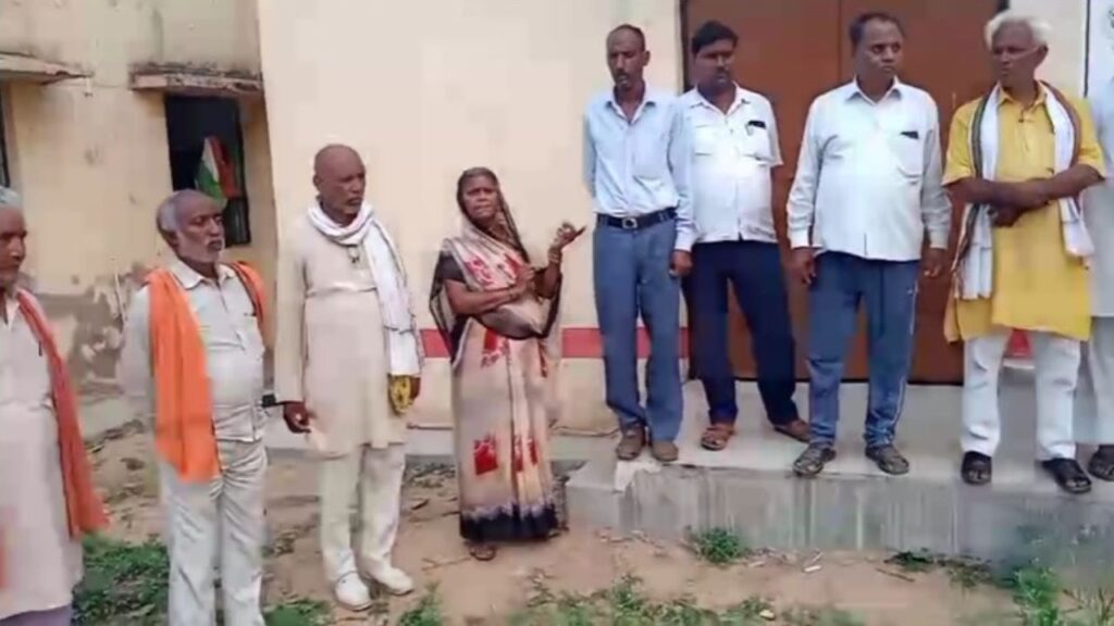 Occupation of hospital land in Sonbhadra