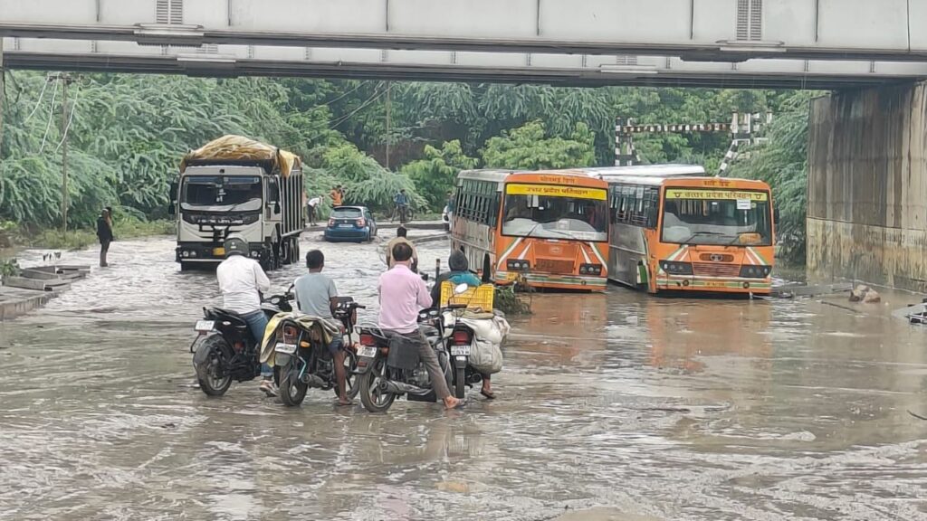 Sonbhadra Flood Roadways Buses Stuck