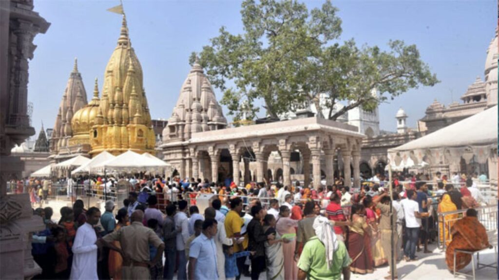Fraud in the name of darshan in Kashi Vishwanath Dham