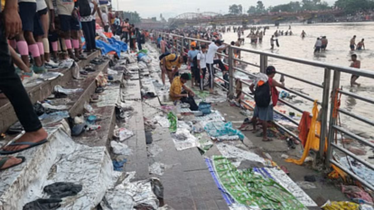 Cleaning campaign after Kanwar fair in Haridwar (Source-Google)