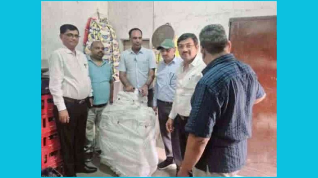 खाद्य सुरक्षा विभाग नकली पनीर पकड़ा