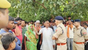 Hardoi पत्नी और सिपाही के अवैध संबंध से आहत युवक ने लगाई फांसी, दीवार पर लिखा सुसाइड नोट