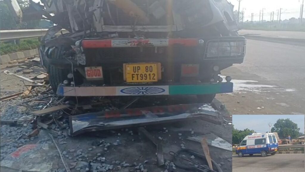 Truck Collision chandauli