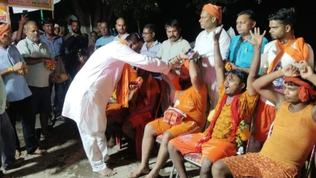 Kanwadis were welcomed