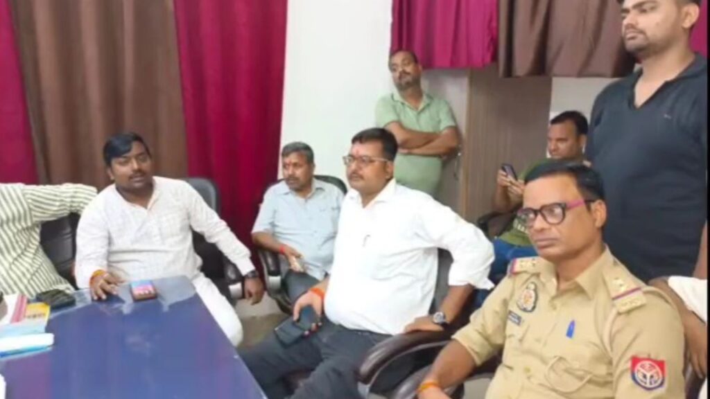 Theft Case in Hardoi 