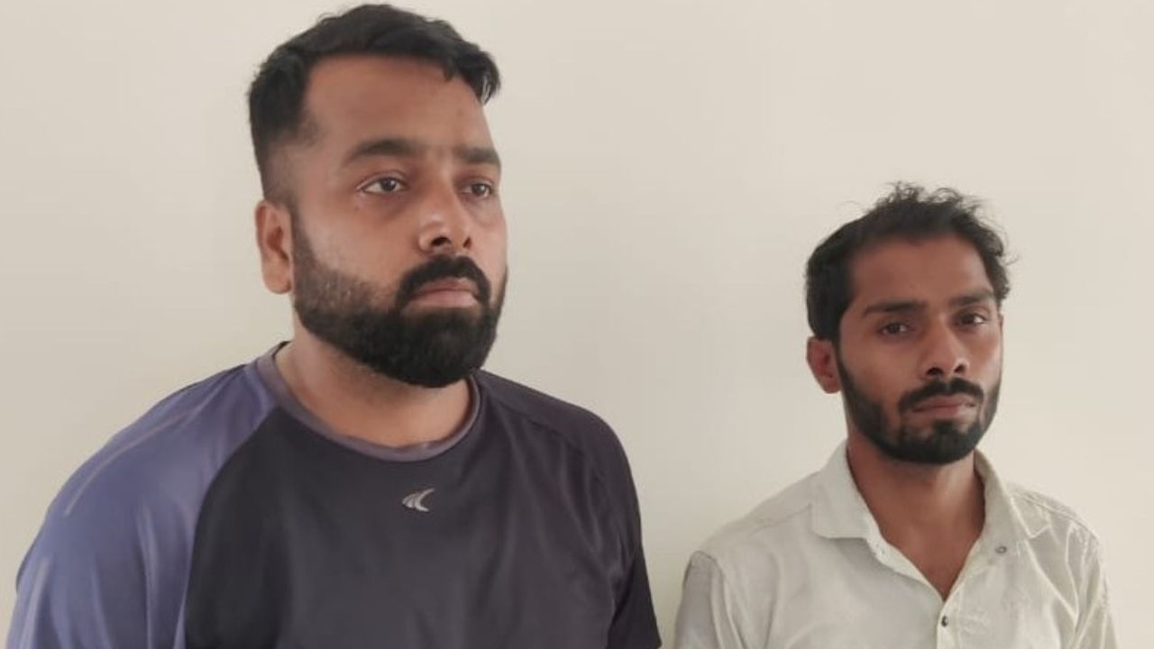 गाजियाबाद में IGMS, IRDAI, NPCI और RBI के नाम पर साइबर फ्रॉड करने वाले गिरोह का पर्दाफाश, दो शातिर गिरफ्तार