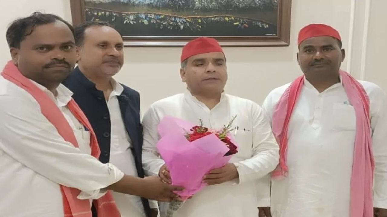 प्रयागराज पहुंचे सपा सांसद धर्मेंद्र यादव, पीडीए को लेकर कही बड़ी बात, घबराहट में आ गई भाजपा सरकार प्रयागराज पहुंचे सपा सांसद धर्मेंद्र यादव, पीडीए को लेकर कही बड़ी बात, घबराहट में आ गई भाजपा सरकार