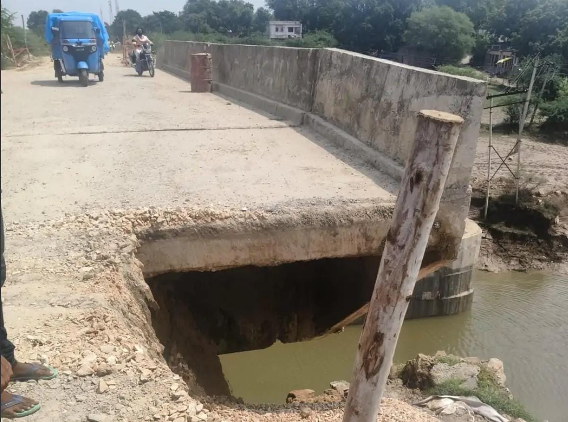 फतेहपुर में फिर टूटा अस्थायी तुर्की पुल, ग्रामीणों की जिंदगी बेहाल – पक्के पुल की मांग तेज