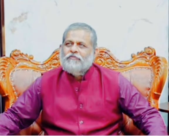 Crime in Fatehpur: फतेहपुर में करोड़ों की धांधली, अब धीरे- धीरे खुल रहे चौंकाने वाले राज Crime in Fatehpur: फतेहपुर में करोड़ों की धांधली, अब धीरे- धीरे खुल रहे चौंकाने वाले राज