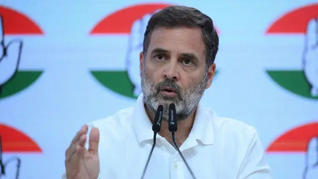राहुल गांधी को चुनाव आयोग का नोटिस: हरियाणा वोटर लिस्ट में गड़बड़ी? 10 दिन में मांगा जवाब