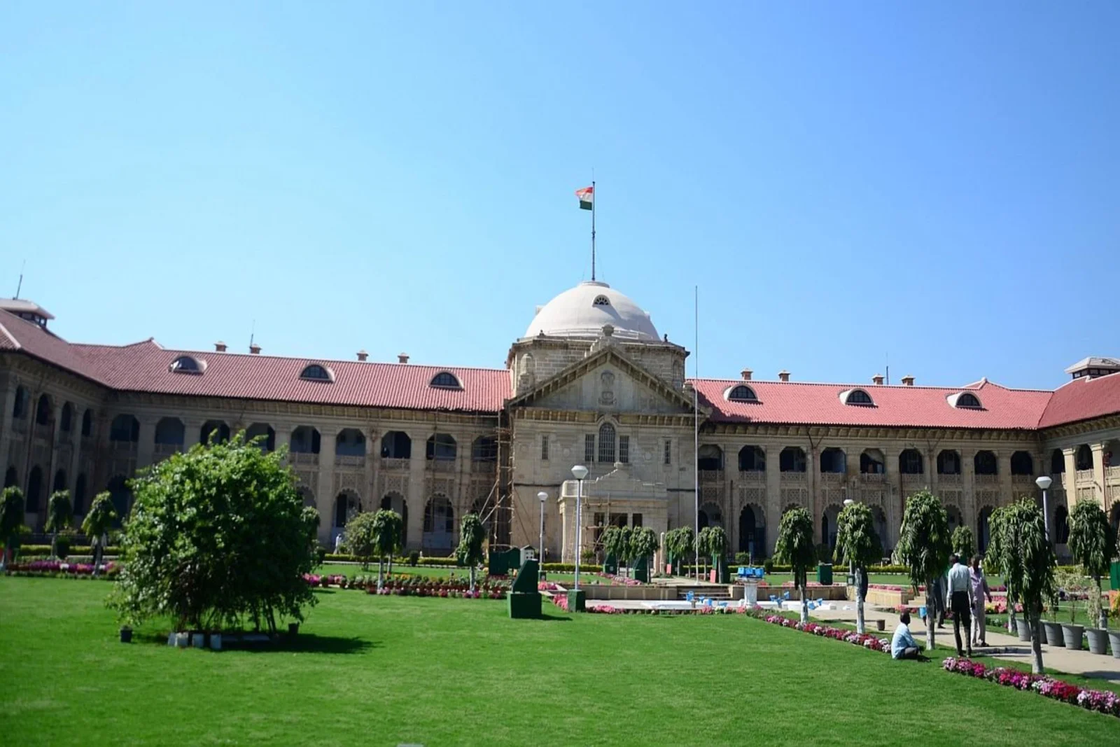 प्रयागराज: हाईकोर्ट बार एसोसिएशन की नई कार्यकारिणी ने ली शपथ, संभाला कार्यभार
