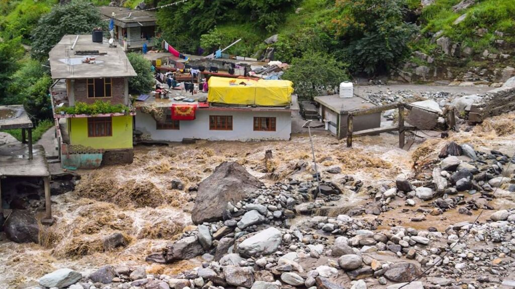The incidence of cloud burst is increasing in the mountains (Img: Google)