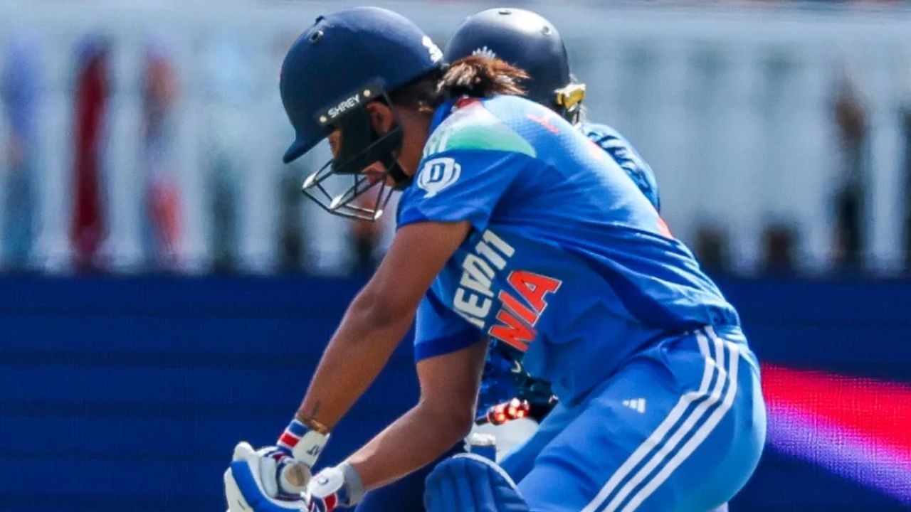 IND W vs SL W: दीप्ति और अमनजोत की शानदार पारी, भारत ने श्रीलंका को दिया 270 रनों का लक्ष्य IND W vs SL W: दीप्ति और अमनजोत की शानदार पारी, भारत ने श्रीलंका को दिया 270 रनों का लक्ष्य