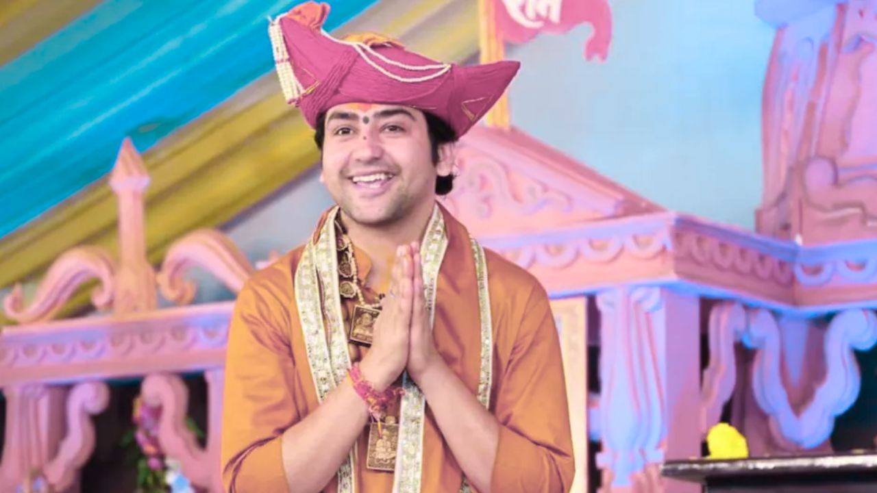 Varanasi: धीरेंद्र शास्त्री ने किस शख्स को बुलाया हवेली? हिंदुत्व और नेपाल पर दिया बड़ा संदेश