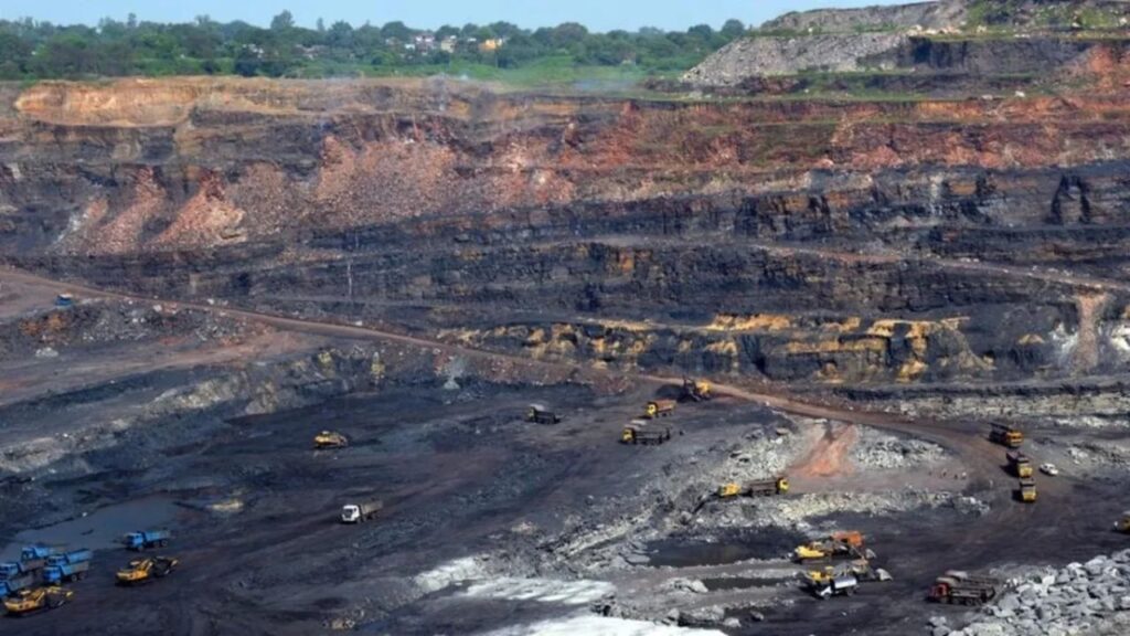 Land slide in Dhanbad coal mine